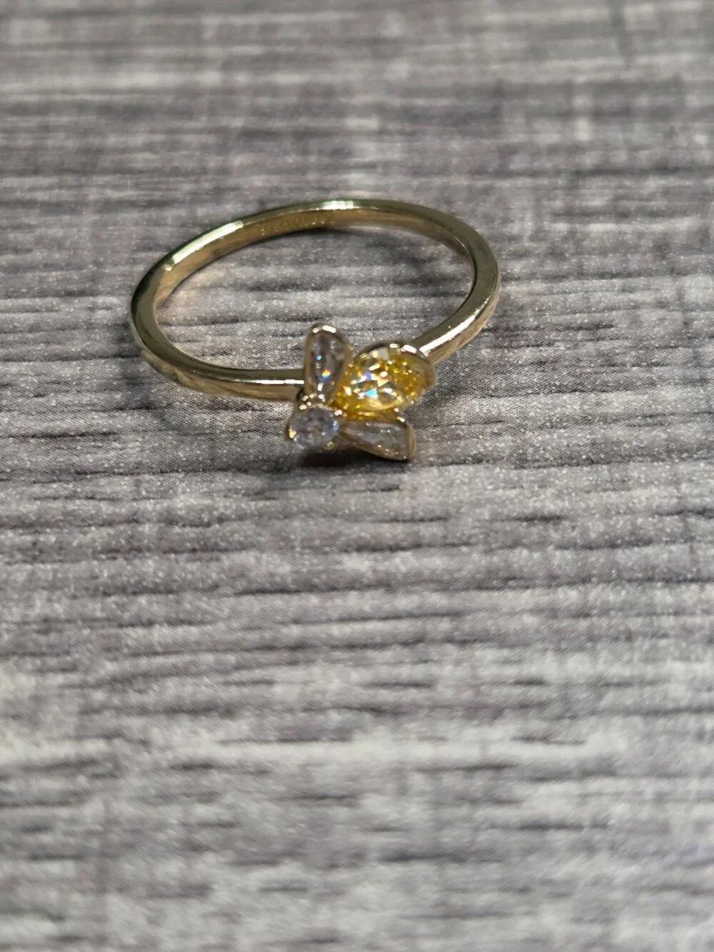 Authentic Pandora Honey Bee Ring  14k gold plating